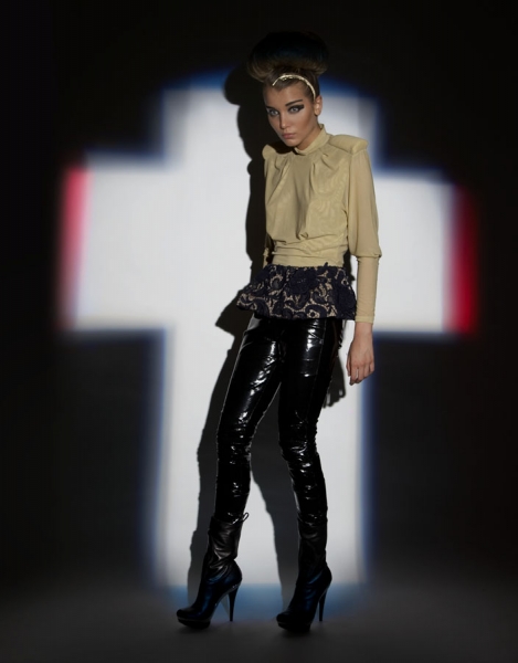 Photograph Eli Maier And Alexandra Zaharova Futuris on One Eyeland