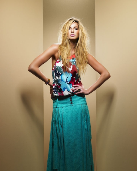 Photograph Pedro Dimitrow Mariana Weickert 2 on One Eyeland