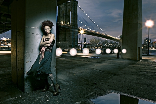 Photograph Vincent Soyez Berenice on One Eyeland