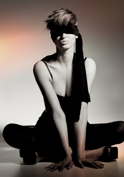 Photograph Caesar Lima Blindfold on One Eyeland
