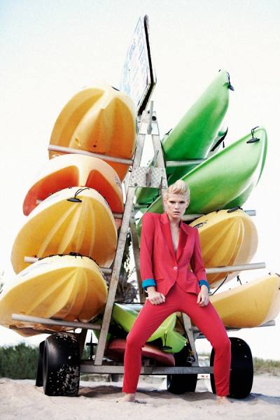 Photograph Nelson Chaves Chelsea Wichmann on One Eyeland