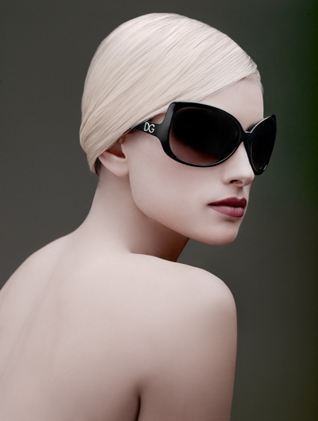 Photograph John Wright Fashion on One Eyeland