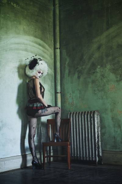 Photograph Tim Engle Fashion Clown on One Eyeland