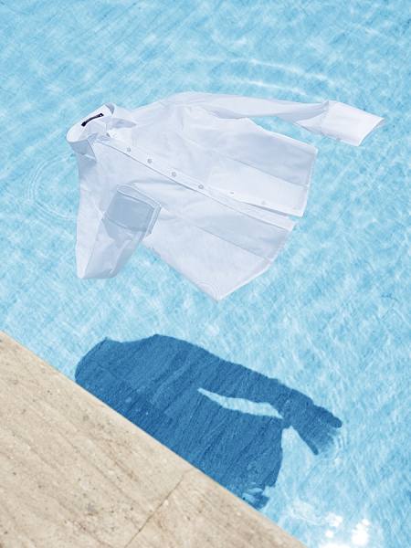 Photograph Maik Rositzki Floating on One Eyeland