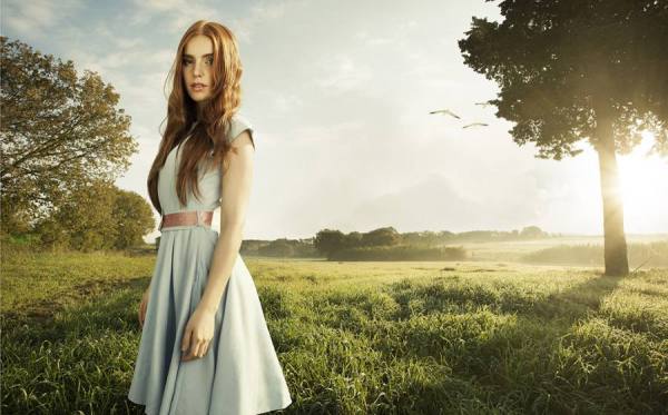 Photograph Federico Chiesa Lady In The Field on One Eyeland
