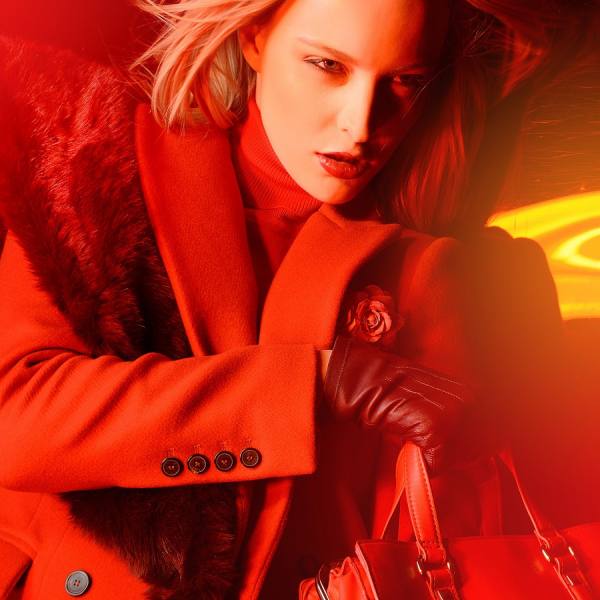Photograph Raymond Kam Red on One Eyeland