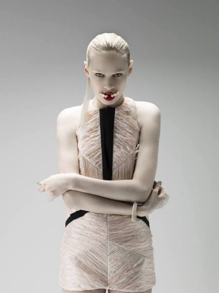 Photograph Ale Burset Remix Magazine on One Eyeland