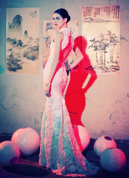 Photograph Julius Bramanto Rina Sugiri 2011 Cheongsam Collection on One Eyeland