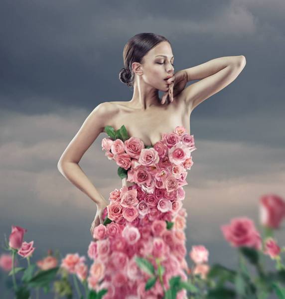 Photograph Elena Vizerskaya Rose Dress on One Eyeland