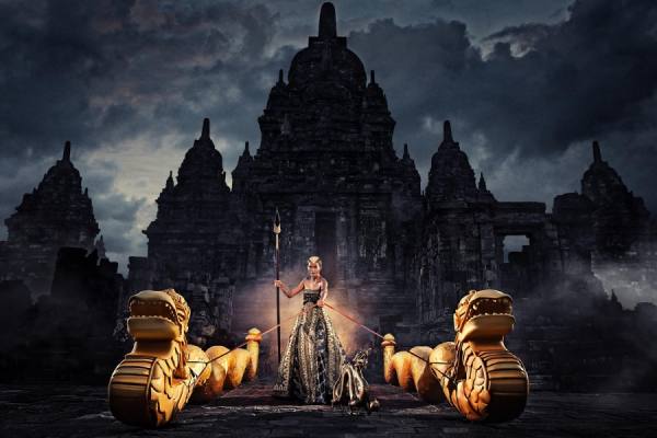 Photograph Julius Bramanto Royal Wisdom 3 on One Eyeland