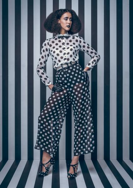 Photograph Jonathan Oakes Trend Monochrome No3 on One Eyeland