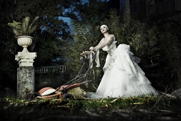 Photograph Juanmi Marquez El Jardin Secreto 002 on One Eyeland