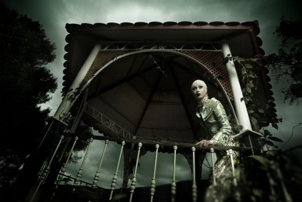 Photograph Juanmi Marquez El Jardin Secreto 004 on One Eyeland