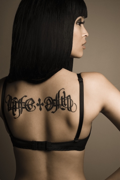 Photograph Preyen Moodley Janine-01 on One Eyeland