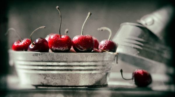 Photograph Joe Felzman Morning Light With Red Cherrys on One Eyeland