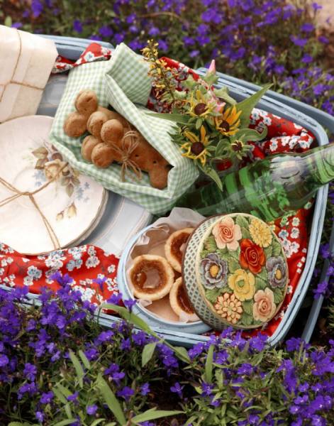 Photograph Natasha Nicholson Natnic_picnic_basket on One Eyeland