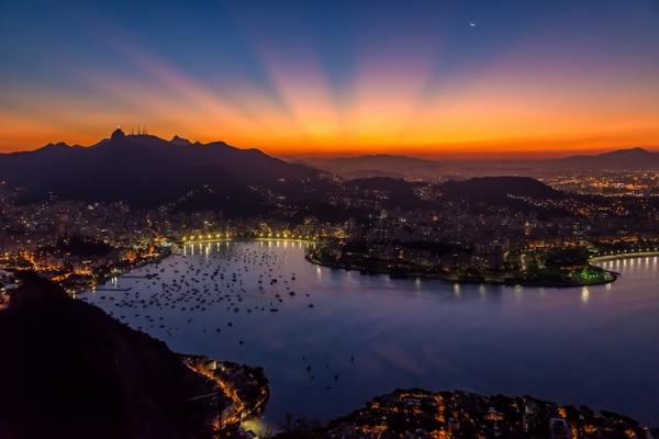 Photograph Mauricio Moreno Rio Setting on One Eyeland