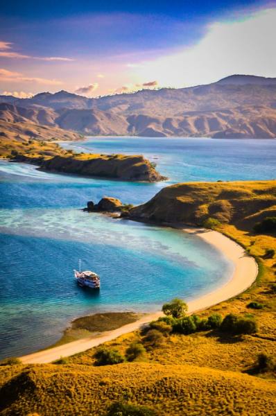 Photograph Bagus Santoso Gili Lawa West Komodo West Nusa Tenggara Indonesia on One Eyeland