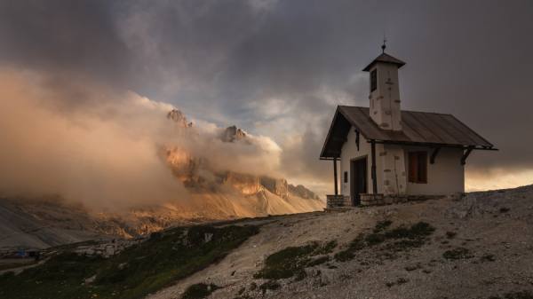 Photograph Tony Goran Looking For The Light on One Eyeland