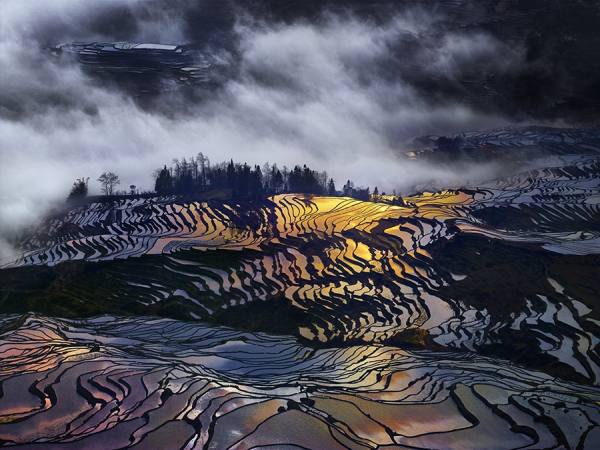 Photograph Thierry Bornier Rainbow Terraces on One Eyeland