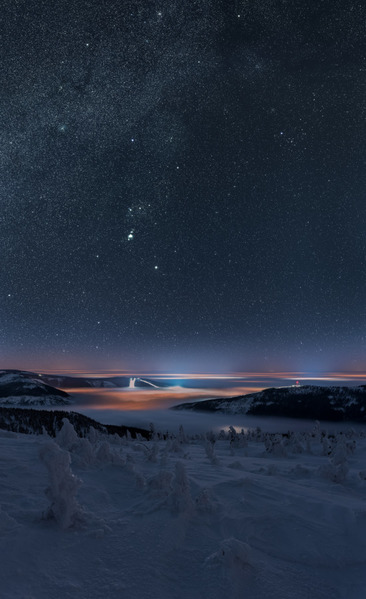 Photograph Jan Smid Dark Blue World on One Eyeland