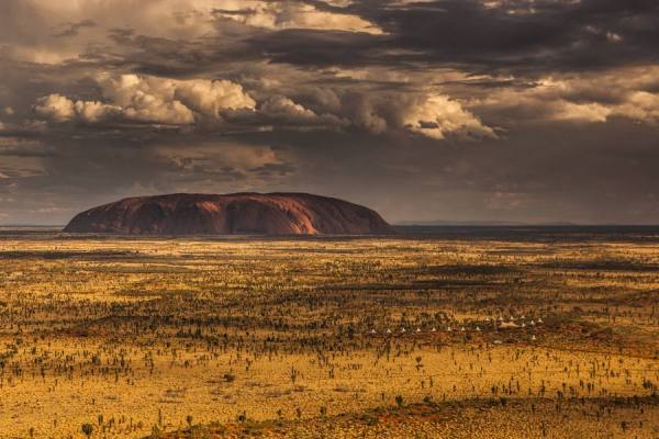 Photograph Michael Poliza Ayers Rock on One Eyeland