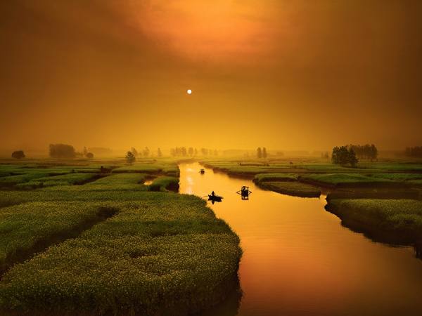 Photograph Thierry Bornier Boats Story on One Eyeland