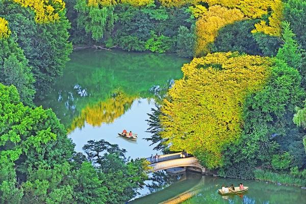 Photograph Mitchell Funk Boats Cp on One Eyeland