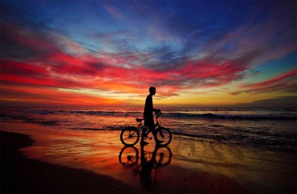 Photograph Guy Cohen Come Back Home on One Eyeland