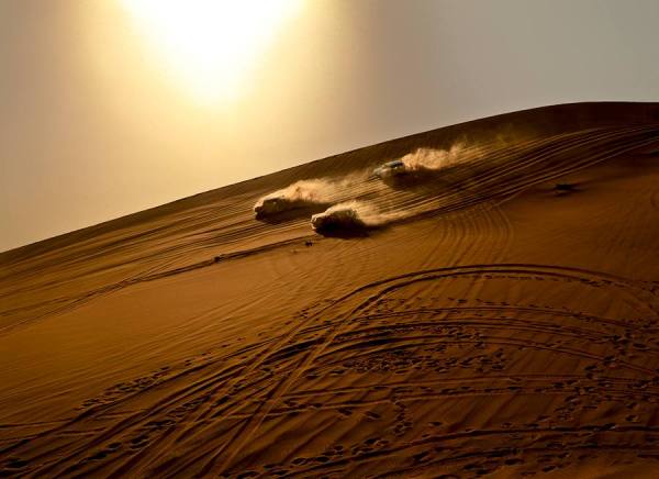 Photograph Carl Lyttle Desert Jeeps on One Eyeland