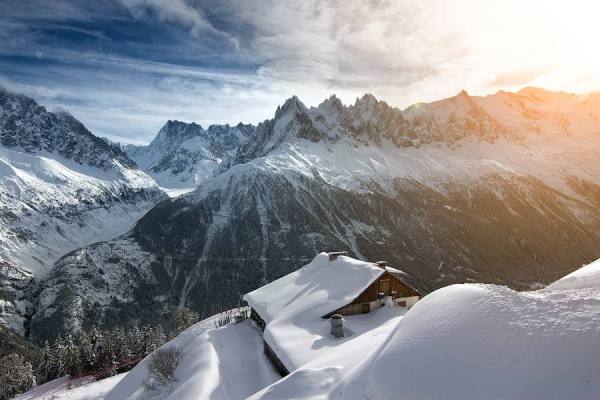 Photograph Mikhail Boyarskov Evian on One Eyeland