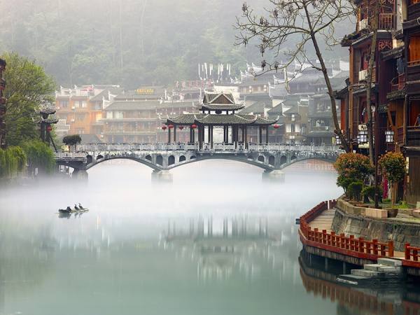 Photograph Thierry Bornier Foggy Poetry Bridge on One Eyeland