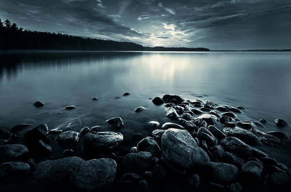 Photograph Mikko Lagerstedt Follow The Light on One Eyeland