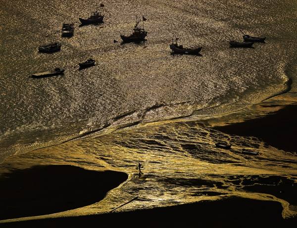 Photograph Thierry Bornier Golden Beach on One Eyeland