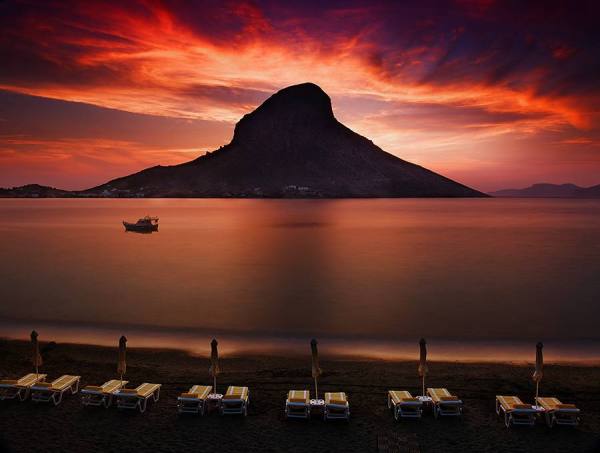 Photograph Suchet Suwanmongkol Greece on One Eyeland
