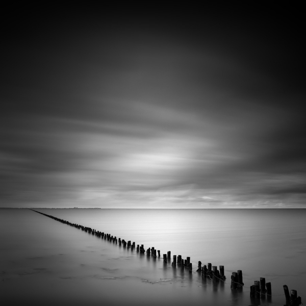 Photograph Leon Leijdekkers Infinite Line on One Eyeland