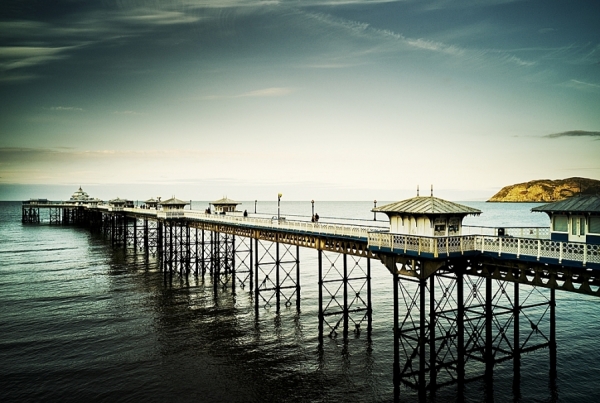Photograph Craig Easton Llandudno Pier Wales on One Eyeland