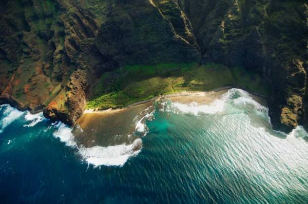 Photograph Laura Barisonzi Na Pali Coast 3 on One Eyeland