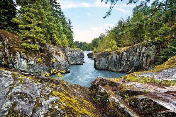 Photograph George Kamper Revo Balls Walls Falls on One Eyeland