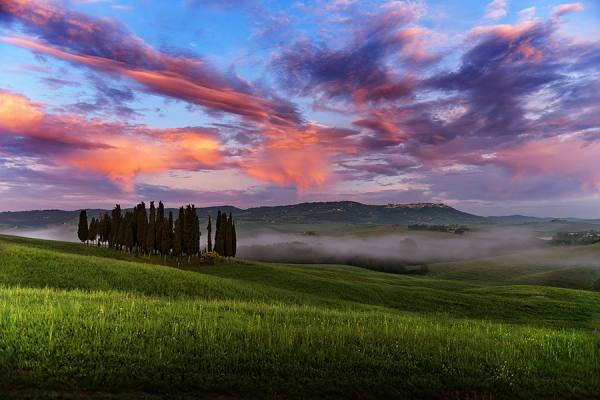 Photograph Suchet Suwanmongkol Tuscany Italy on One Eyeland