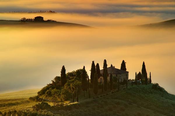 Photograph Suchet Suwanmongkol Tuscany Italy on One Eyeland