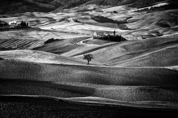 Photograph Marco Virgone Tuscany Land on One Eyeland