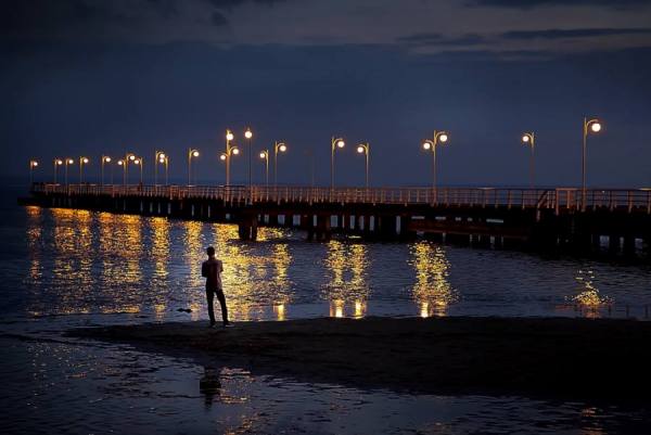 Photograph Andrzej Bochenski Waiting For on One Eyeland