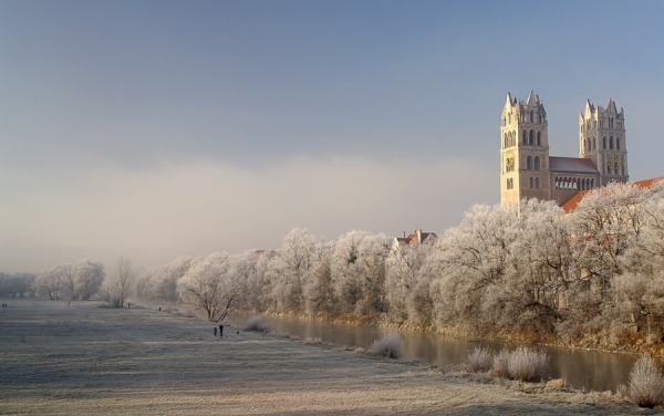 Photograph Norbert Maier Winter In The City on One Eyeland