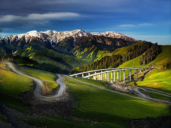 Photograph Suchet Suwanmongkol Xinjiang 14 on One Eyeland
