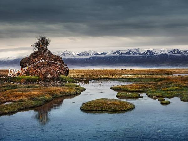 Photograph Suchet Suwanmongkol Xinjiang 6 on One Eyeland