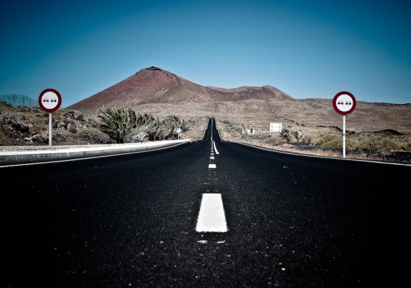 Photograph Xavi Heredia On The Way To Tahiche on One Eyeland