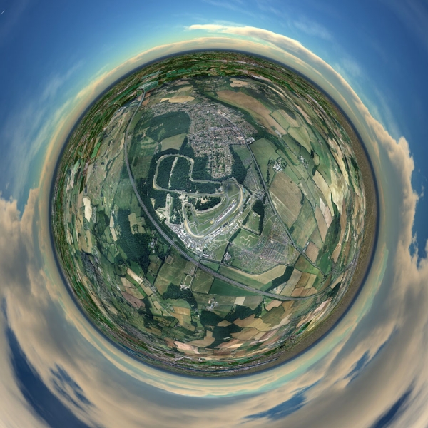 Photograph John Blythe Aerial Photo Brands Hatch on One Eyeland