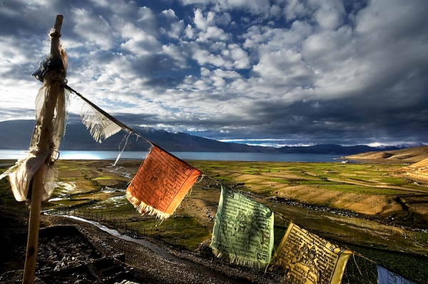 Photograph Lakshman Rawat Prayer Flags_01 on One Eyeland