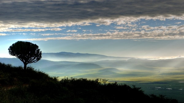 Photograph Harald Thelen Ngorongoro Crater on One Eyeland